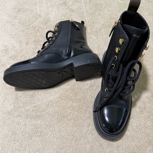 Louis Vuitton Black Lace-Up Leather Combat Boots with Gold Hardware - Picture 5 of 5